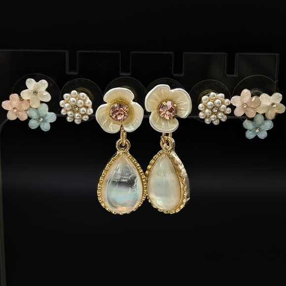 Vintage Jewelry - Set of 3 Floral Themed Earrings - Cottagecore